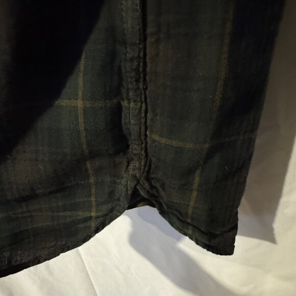 Banana Republic Slim-Fit Flannel Shirt – Men’s Medium (Like New) - Picture 5 of 5